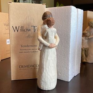Willow Tree Tenderness 26073